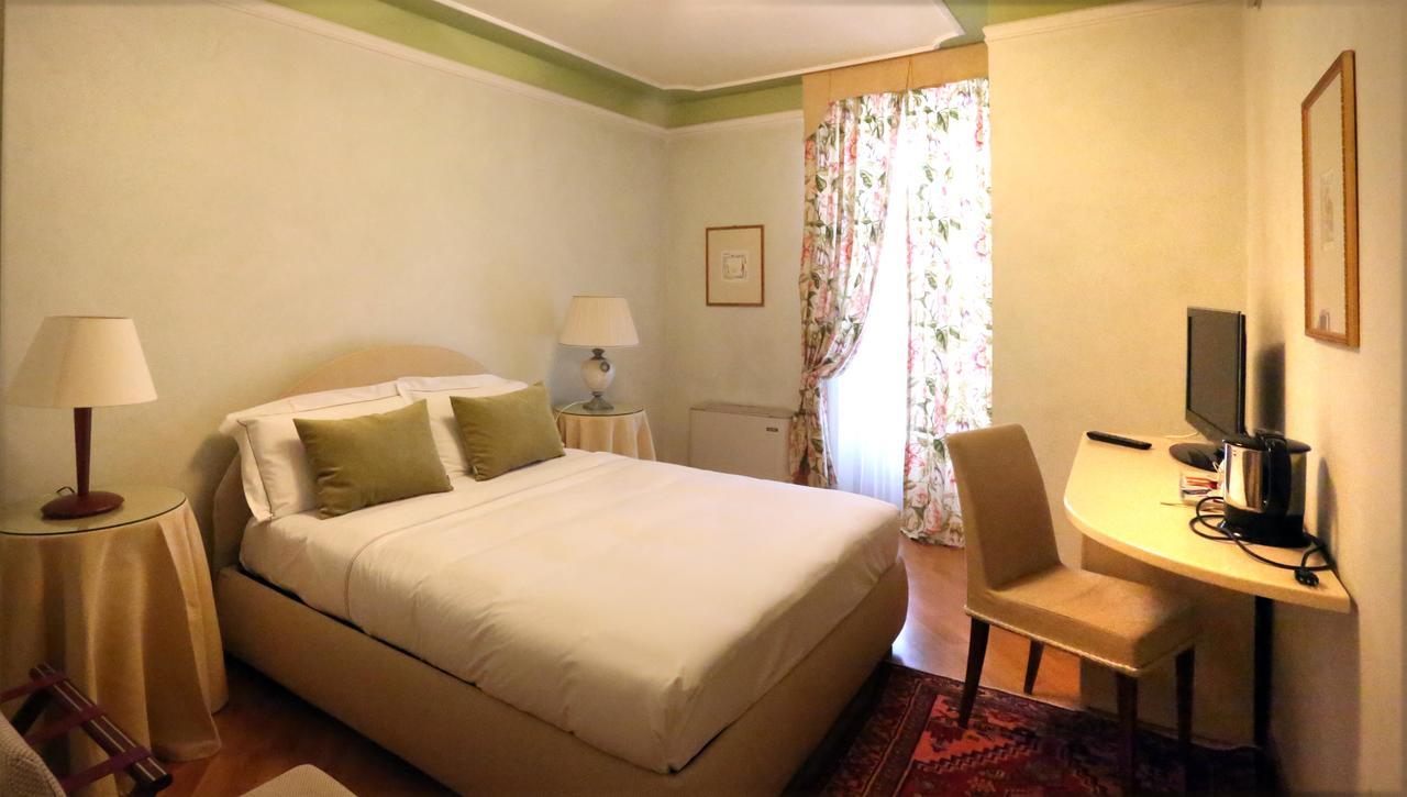 Albergo Castiglione Langhe Кастильоне-Тинелла Экстерьер фото