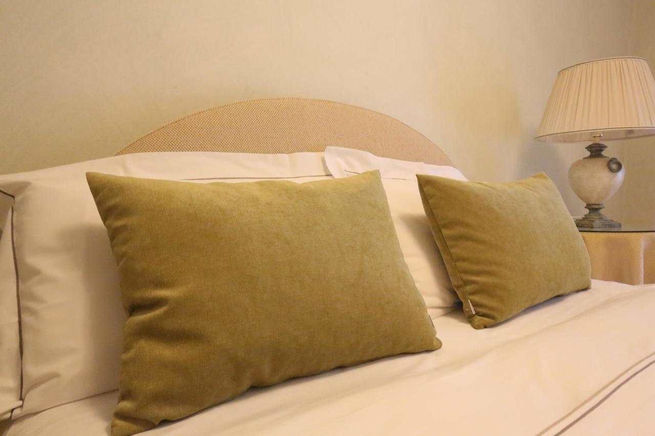 Albergo Castiglione Langhe Кастильоне-Тинелла Экстерьер фото
