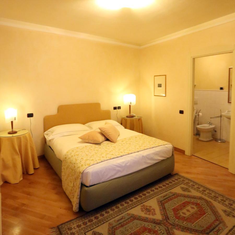 Albergo Castiglione Langhe Кастильоне-Тинелла Экстерьер фото