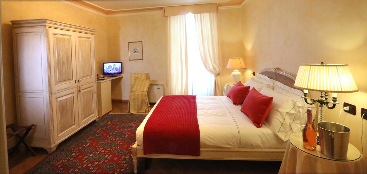 Albergo Castiglione Langhe Кастильоне-Тинелла Экстерьер фото