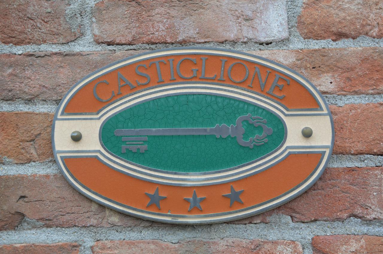 Albergo Castiglione Langhe Кастильоне-Тинелла Экстерьер фото